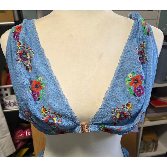 Savage X Fenty Size 2X Floral‎ Lace Unlined Bralette Glacial Blue Plus Size NWOT - Picture 1 of 4